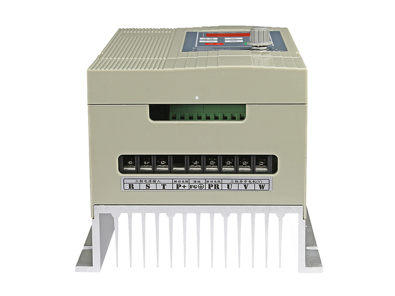4000H通用變頻器，變頻器三相380V，變頻器廠家，電機(jī)變頻器
