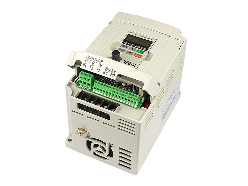 8000S通用變頻器，變頻調(diào)速器，變頻器廠家，電機(jī)變頻器，三相變頻器